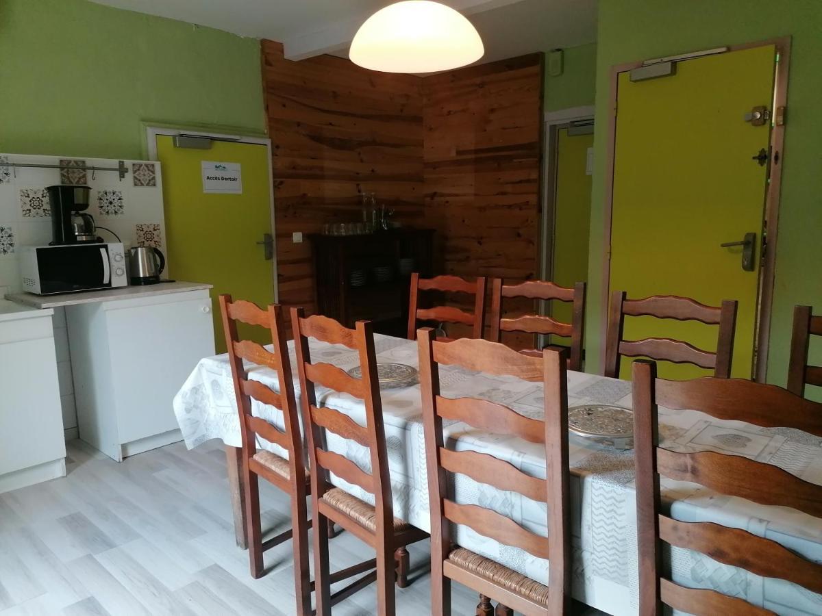 Auberge Chez Gabrielle - Vallee De Lesponne Beaudean Bagian luar foto